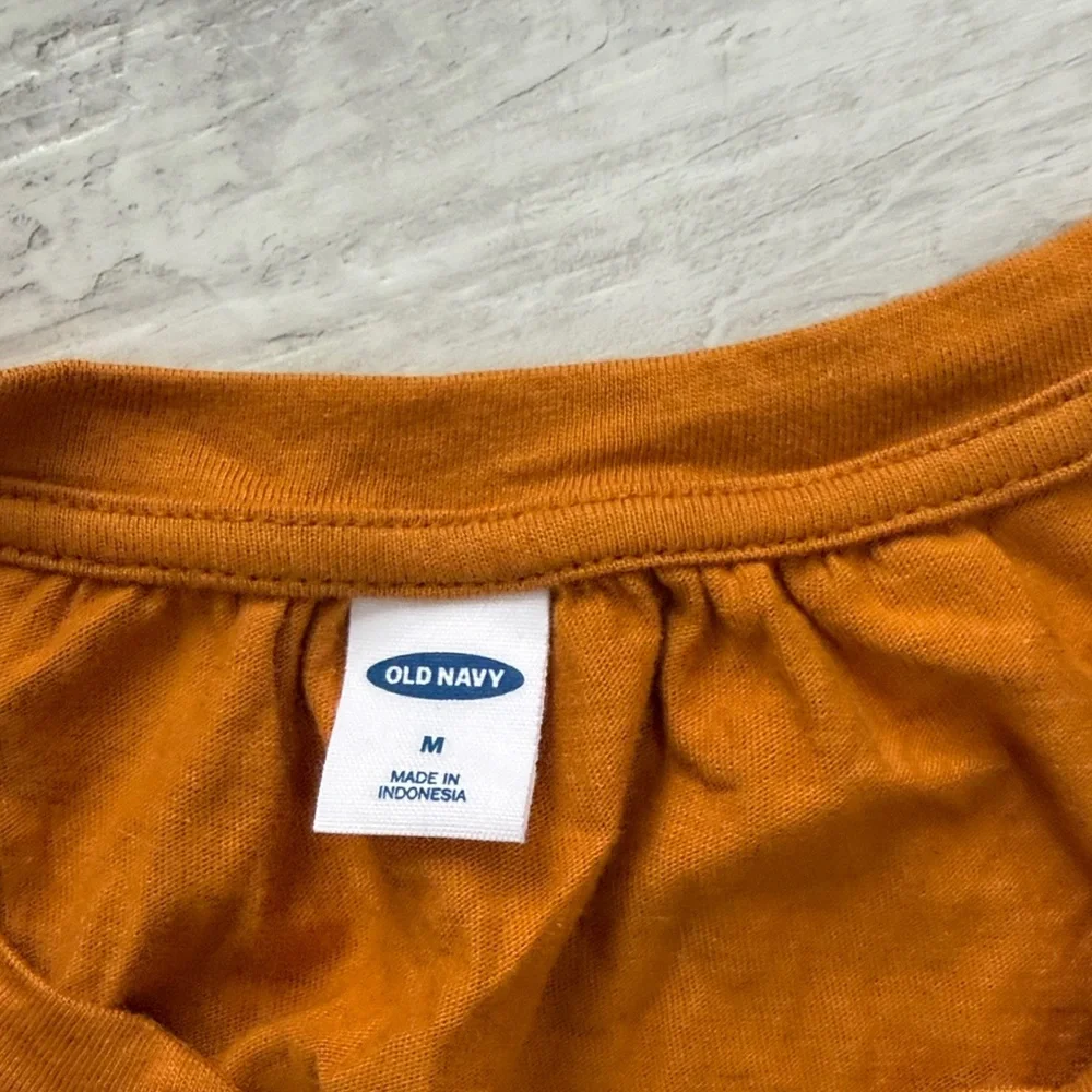 Old Navy Women's Sleeveless Pintuck Tank Top in Mustard
